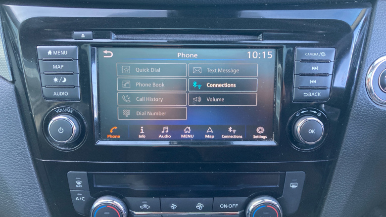 Nissan Qashqai 1.3 DiG-T N-Connecta 5dr Petrol Hatchback